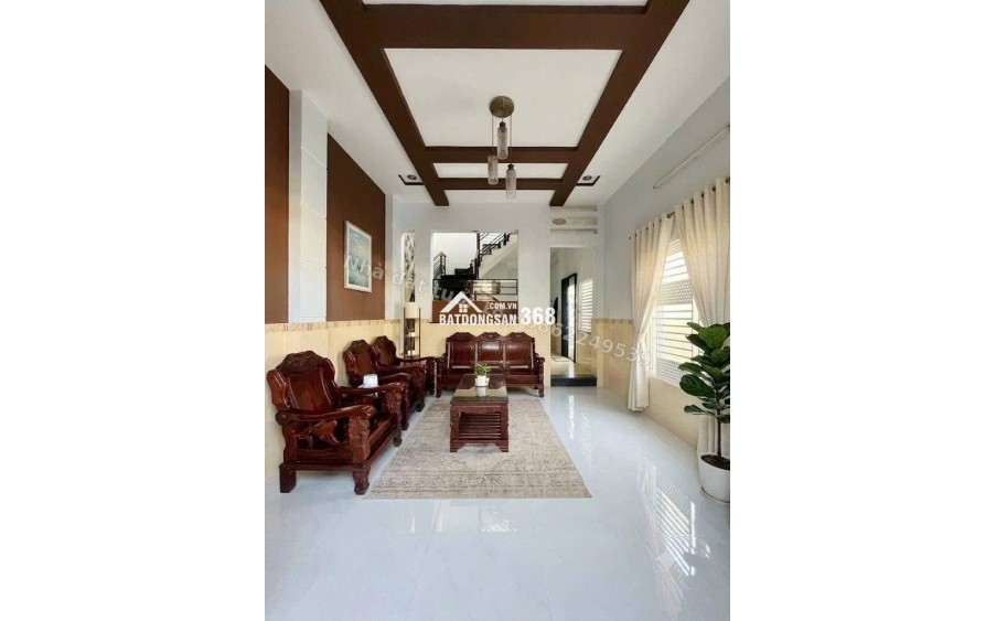  NHÀ 3 TẦNG CĂN GÓC TRUNG TÂM TRƯỜNG THỌ PHƯỜNG THỦ ĐỨC – 5 PHÒNG NGỦ, Ô TÔ ĐẬU TRƯỚC NHÀ
